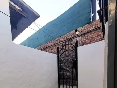 DEPARTAMENTO 2 AMBIENTES CON PATIO