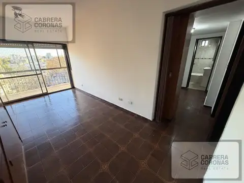 DEPTO 4 AMBIENTES CON BALCON BAÑO Y TOILET CON QUINCHO CON PARRILLA Y TERRAZA