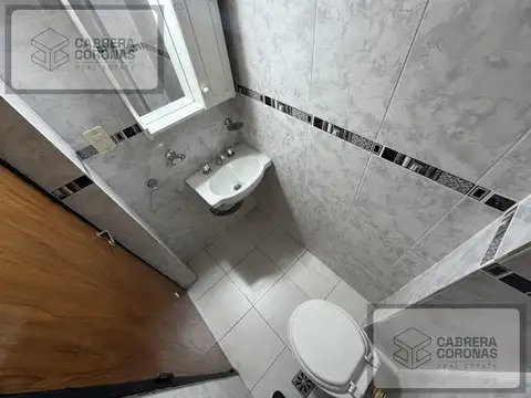 DEPTO 4 AMBIENTES CON BALCON BAÑO Y TOILET CON QUINCHO CON PARRILLA Y TERRAZA