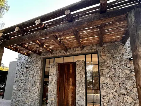 Casa en Venta en Belén de Escobar, USD 320.000