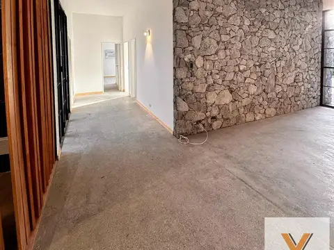 Casa en venta - 3 Dormitorios 2 Baños - Cochera - 890Mts2 - Escobar