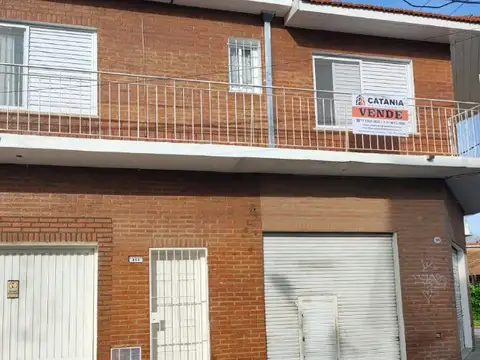 Dr B De Irigoyen 800, Piso 1