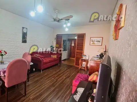 Depto Tipo Casa 4 ambientes con 1 baño