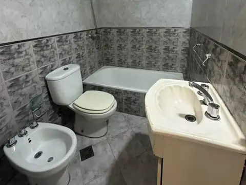 Depto Tipo Casa en Alquiler de 1 dormitorio