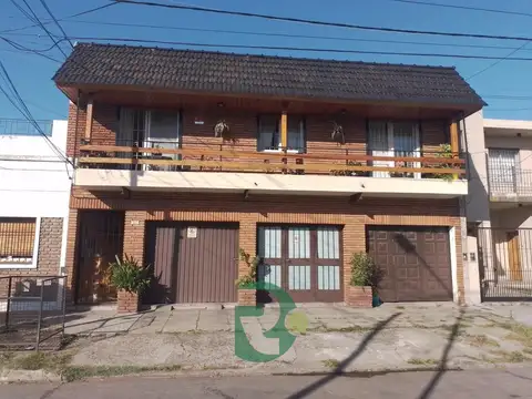 Berón De Astrada 800