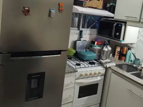 Hermoso Depto Tipo Casa 2 Amb con Patio  Planta Baja. Lateral Apto Credito