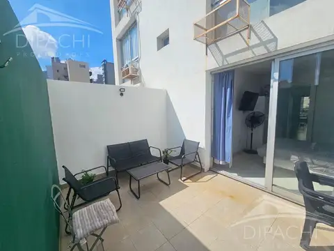 2 AMBIENTES CON PATIO Y BALCÓN