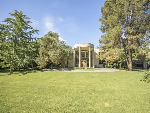 Casa en Venta en Moreno, USD 2.500.000