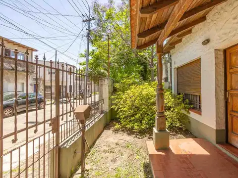 Depto Tipo Casa en Venta con 1 cocheras