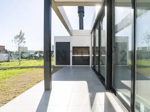 Casa en Venta en City Bell, USD 198.000