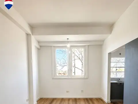 2 AMB REFACCIONADO | PISO 2 X ESC | LUMINOSO