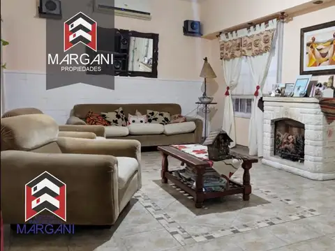 Excelente Casa 3 AMB s/ Lote 230m2