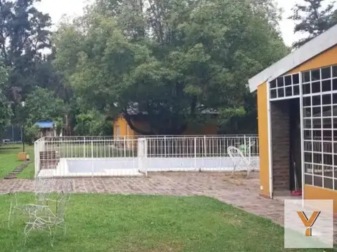 Quinta en venta - 4 Dormitorios 4 Baños - 1.980Mts2 - Paso del Rey