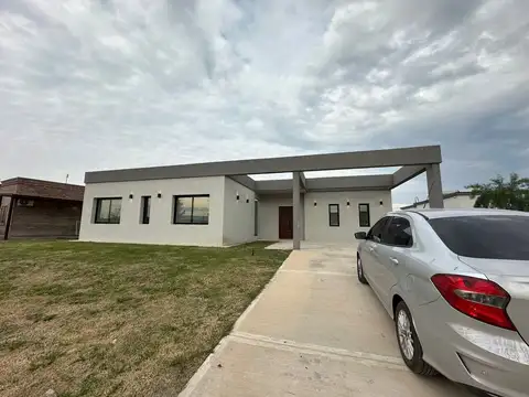 Casa en Alquiler de 3 dormitorios