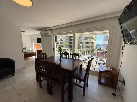 Departamento 6 ambientes con 2 baños