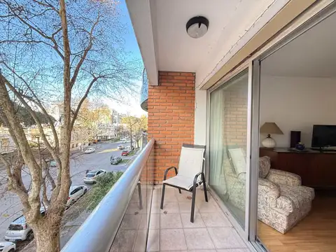 VENTA APARTAMENTO 2 DORMITORIOS, 2 BAÑOS. POCITOS