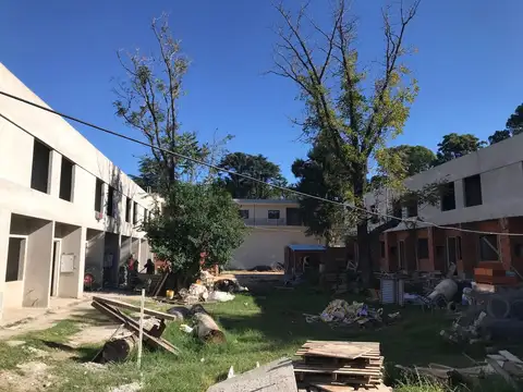 Depto Tipo Casa en Venta de 3 ambientes