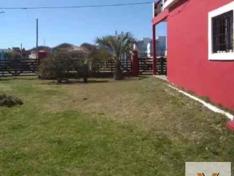 Casa en Venta con 6 cocheras
