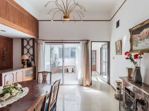 Venta PH SIN EXPENSAS · Caballito · 2 Patios · 4 AMB