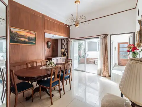 Depto Tipo Casa 4 ambientes con 2 baños