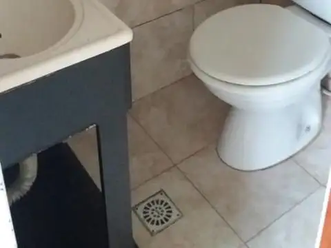 Depto Tipo Casa en Alquiler en Ramos Mejía, $ 870.000