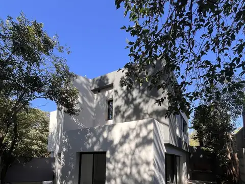 ¡Venta! Dúplex en Housing Real Cajal - Argüello ¡A estrenar!