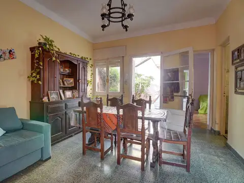 Depto Tipo Casa en Venta 46 años