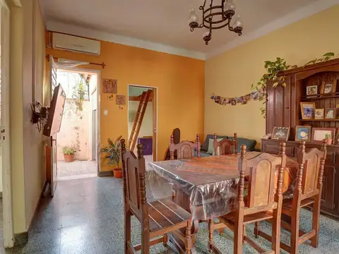 Depto Tipo Casa en Venta en Monte Castro, USD 194.000