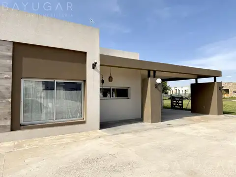 Casa en Alquiler de 3 dormitorios