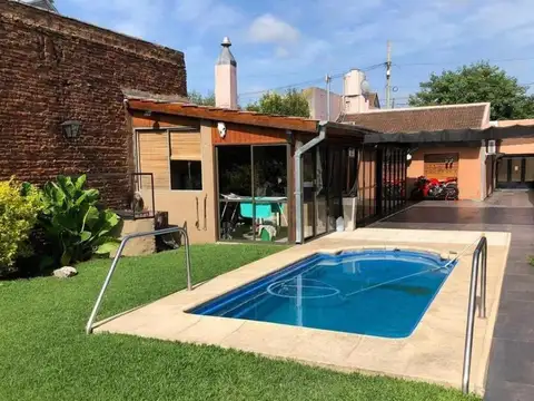 Casa en Venta al Oeste