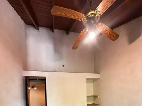 Casa en Alquiler con 1 cochera