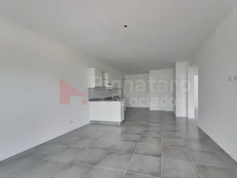 Departamento en Alquiler con 1 cocheras