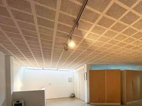 Local en Venta 65 años