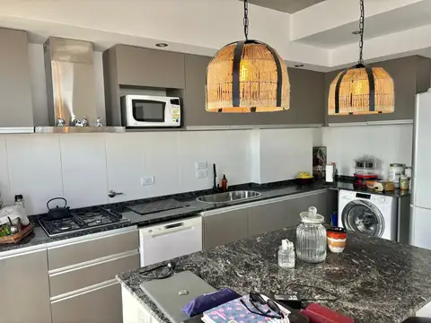 25 De Mayo 100, Piso 11