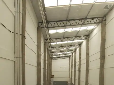 Galpon en Alquiler A Estrenar