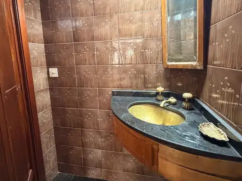 ALQUILA CASA CON ASCENSOR/PILETA/QUINCHO/SAUNA
