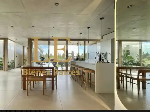 Casa 4 ambientes con 3 baños