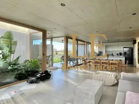 Casa en Venta en El Naudir, USD 445.000