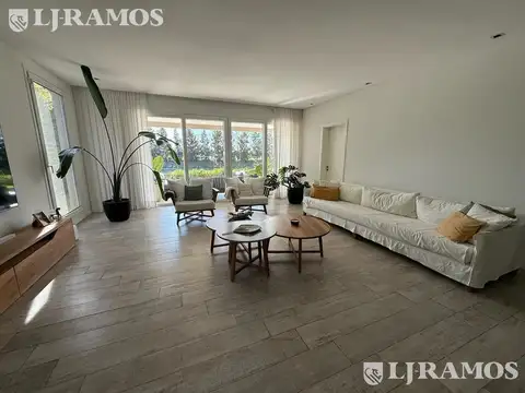 Casa al LAGO con 3 dormitorios en venta en VIRAZÓN - NORDELTA