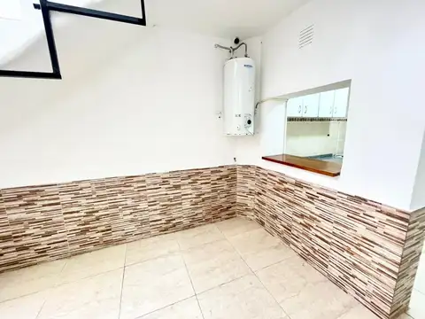 Depto Tipo Casa 3 ambientes con 1 baño
