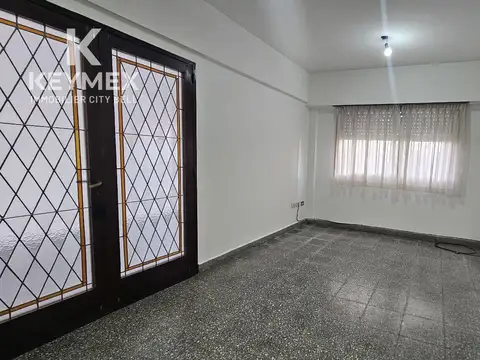 Depto Tipo Casa en Alquiler en La Plata, $ 850.000