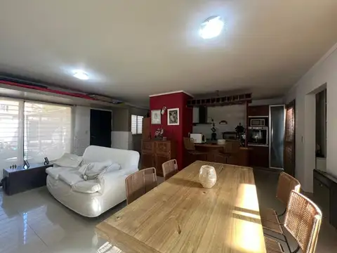 Casa en Venta en Manuel B Gonnet, USD 99.000