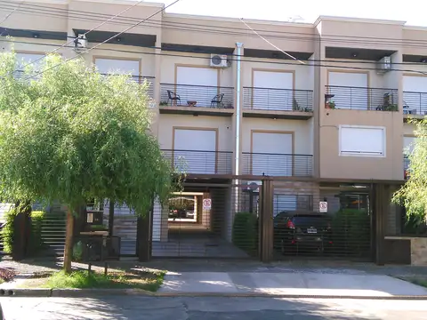 DEPTO 2 AMB C/BALCON AMPLIO Y LUMINOSO