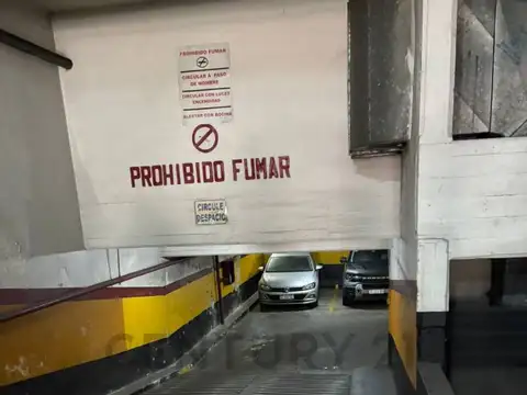 VENTA COCHERA FIJA TECHADA EN VILLA DEVOTO / VILLA DEL PARQUE