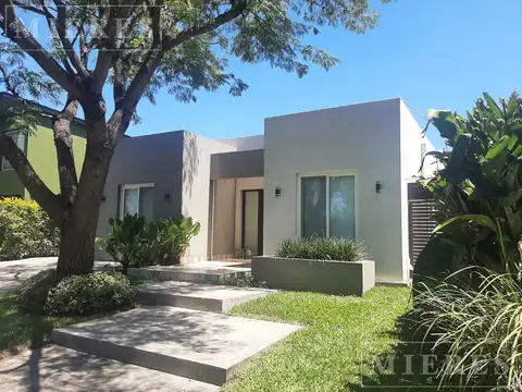 Casa en Alquiler de 2 dormitorios