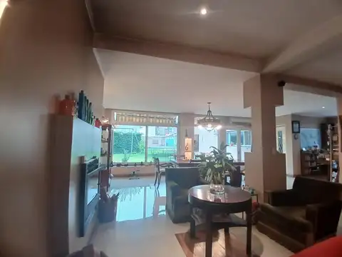 Casa en Venta al Oeste