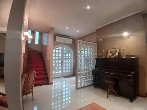 Casa en Venta en Villa Ballester, USD 470.000