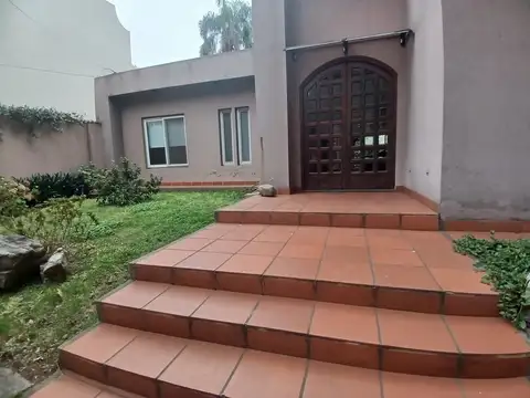 Excelente casa en la mejor zona de Villa Ballester