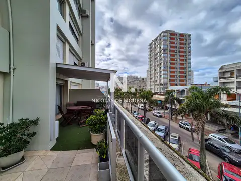 Departamento 4 ambientes con 2 baños