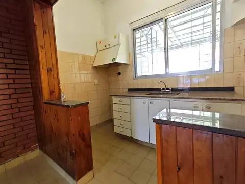 VENTA CASA DE 3 AMBIENTES EN CIUDAD MADERO VILLA MADERO